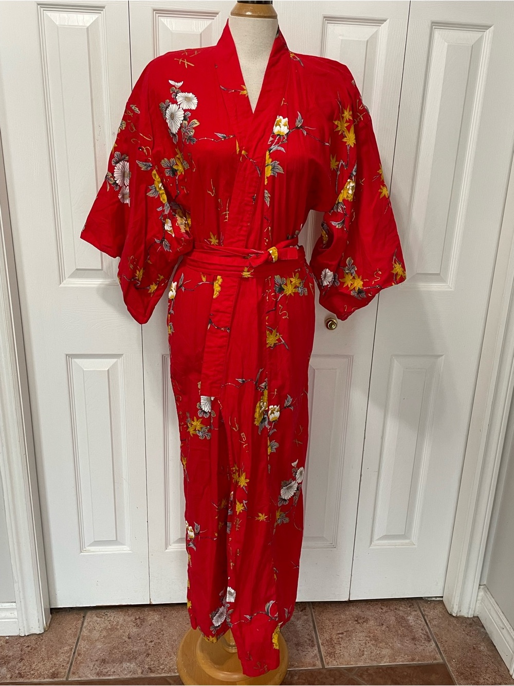 Authentic Vintage Ichiban Cotton Floral Kimono Robe with Belt